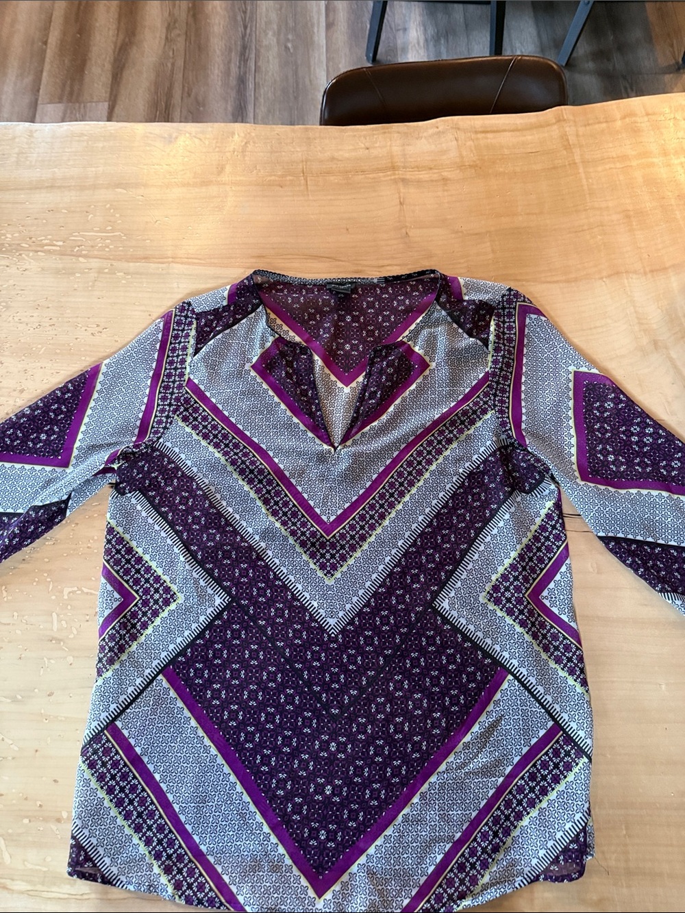 Women's Purple Patterned V-Neck Long Sleeve Top